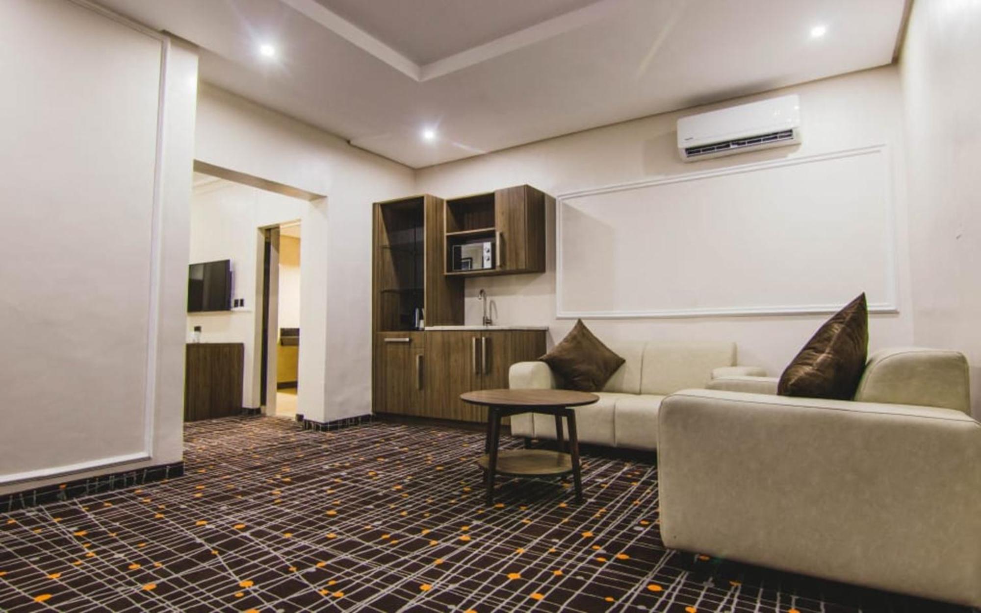 BON Hotel Lekki Residence Lagos Buitenkant foto