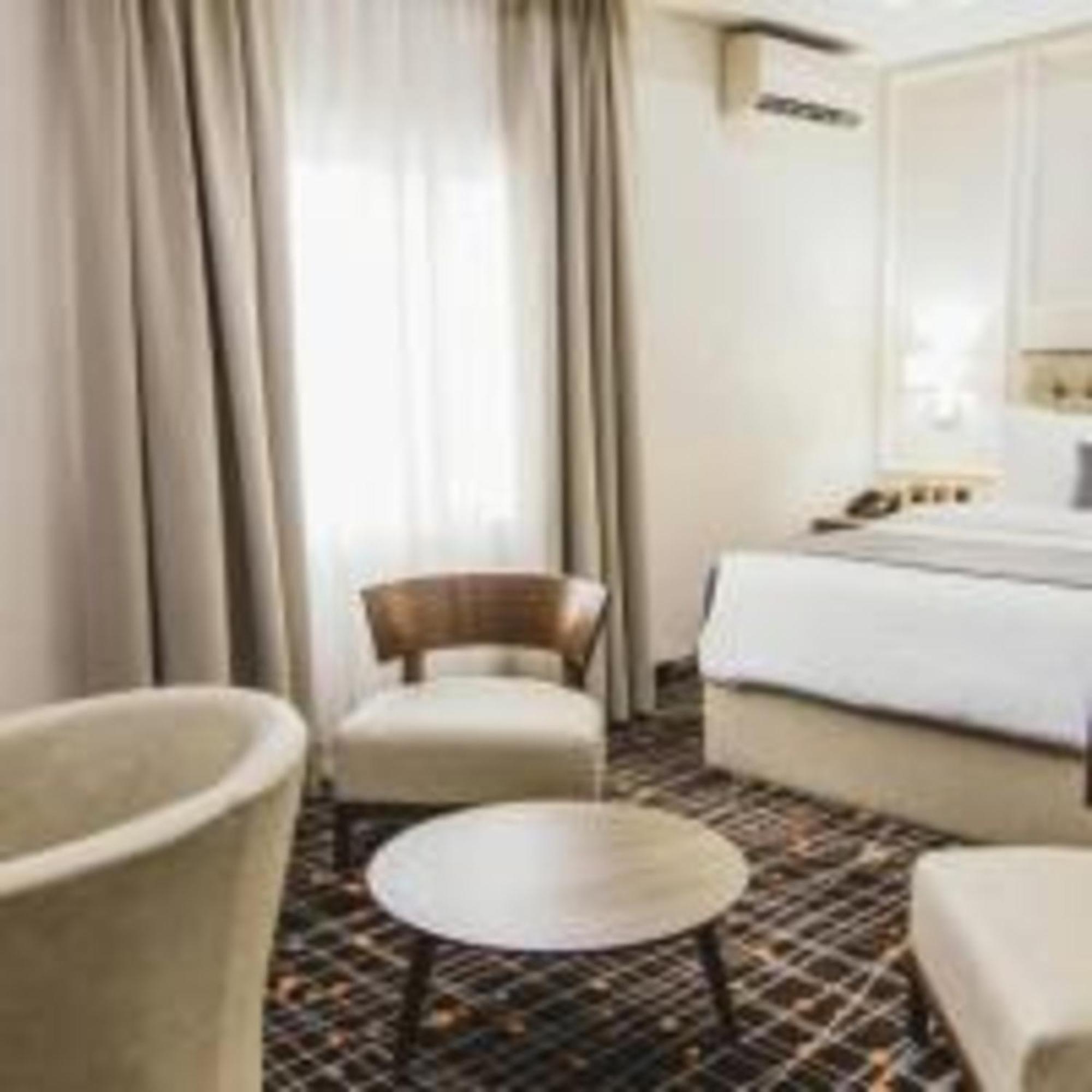 BON Hotel Lekki Residence Lagos Buitenkant foto